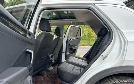 Volkswagen T-Roc I, 2022 год, 2 000 000 рублей, 6 фотография