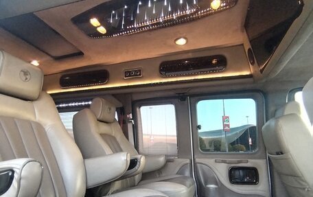 GMC Savana I, 2013 год, 3 650 000 рублей, 5 фотография