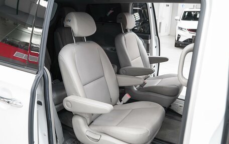 KIA Carnival III, 2019 год, 2 499 000 рублей, 12 фотография