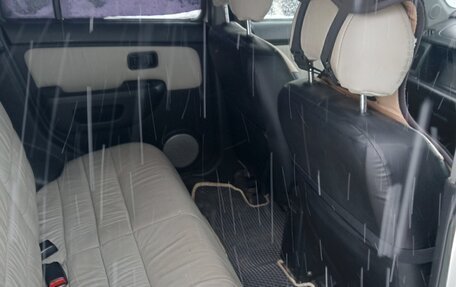 Nissan Cube II, 2000 год, 230 000 рублей, 10 фотография