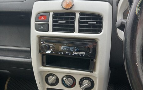 Nissan Cube II, 2000 год, 230 000 рублей, 12 фотография