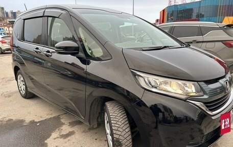 Honda Freed II, 2017 год, 1 485 000 рублей, 2 фотография