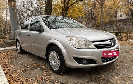 Opel Astra H, 2008 год, 435 000 рублей, 3 фотография