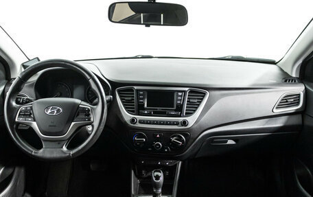 Hyundai Solaris II рестайлинг, 2017 год, 1 099 700 рублей, 13 фотография