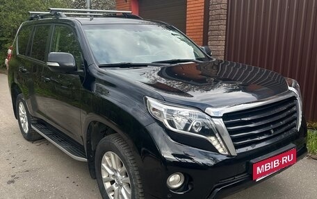 Toyota Land Cruiser Prado 150 рестайлинг 2, 2016 год, 3 150 000 рублей, 1 фотография