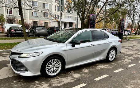 Toyota Camry, 2018 год, 2 230 000 рублей, 1 фотография
