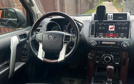 Toyota Land Cruiser Prado 150 рестайлинг 2, 2016 год, 3 150 000 рублей, 7 фотография