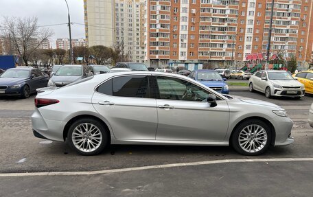 Toyota Camry, 2018 год, 2 230 000 рублей, 3 фотография