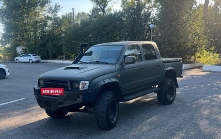 Toyota Hilux VI, 1999 год, 1 690 000 рублей, 3 фотография