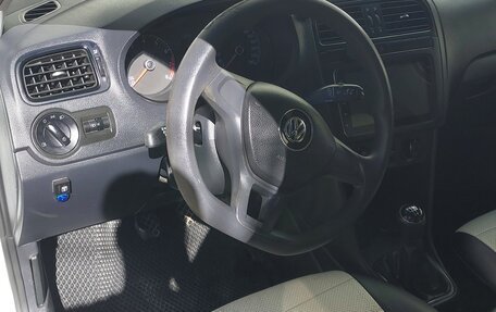 Volkswagen Polo VI (EU Market), 2018 год, 865 000 рублей, 8 фотография