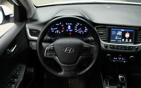 Hyundai Solaris II рестайлинг, 2018 год, 1 500 000 рублей, 11 фотография