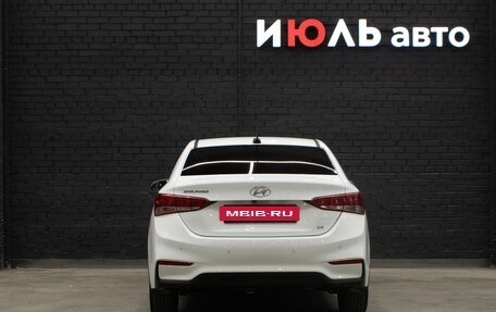 Hyundai Solaris II рестайлинг, 2018 год, 1 500 000 рублей, 7 фотография