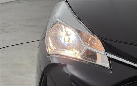 Toyota Vitz, 2018 год, 700 000 рублей, 5 фотография