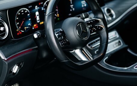 Mercedes-Benz E-Класс, 2020 год, 4 450 000 рублей, 2 фотография