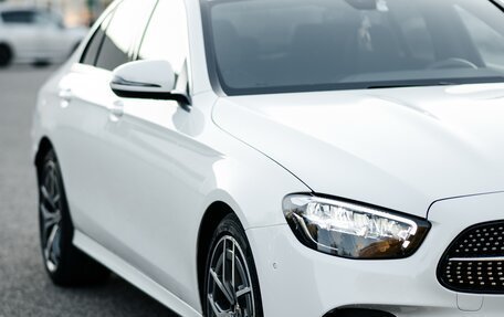 Mercedes-Benz E-Класс, 2020 год, 4 450 000 рублей, 3 фотография