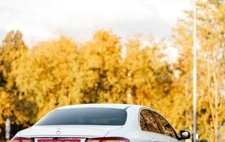 Mercedes-Benz E-Класс, 2020 год, 4 450 000 рублей, 4 фотография