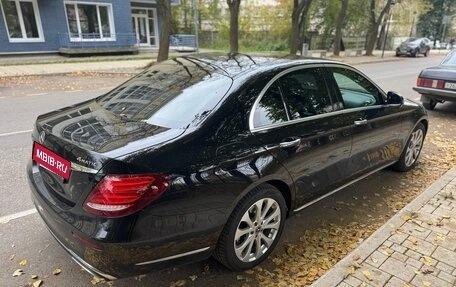 Mercedes-Benz E-Класс, 2018 год, 2 380 000 рублей, 4 фотография