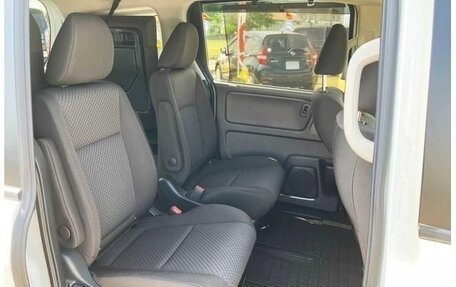 Honda Freed II, 2021 год, 1 300 000 рублей, 12 фотография