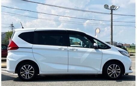 Honda Freed II, 2021 год, 1 300 000 рублей, 9 фотография
