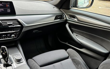 BMW 5 серия, 2020 год, 3 995 000 рублей, 13 фотография