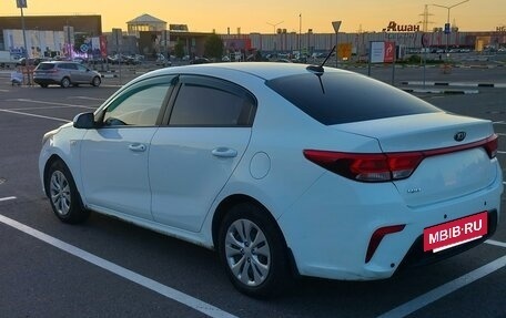 KIA Rio IV, 2017 год, 650 000 рублей, 4 фотография