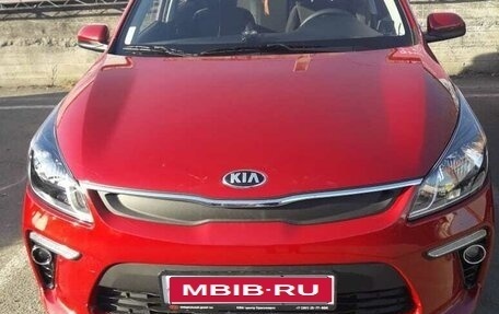 KIA Rio IV, 2018 год, 850 000 рублей, 1 фотография