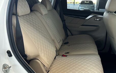 Mitsubishi Montero Sport, 2019 год, 3 000 000 рублей, 7 фотография