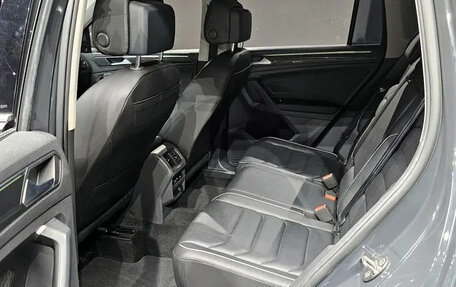 Volkswagen Tiguan II, 2021 год, 2 840 000 рублей, 12 фотография