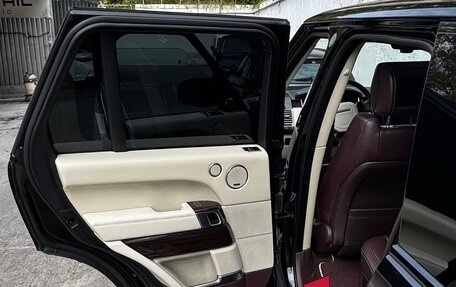 Land Rover Range Rover IV рестайлинг, 2013 год, 3 200 000 рублей, 17 фотография