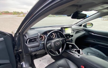 Toyota Camry, 2021 год, 3 190 000 рублей, 6 фотография