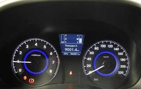 Hyundai Solaris II рестайлинг, 2014 год, 840 000 рублей, 13 фотография