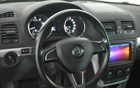 Skoda Yeti I рестайлинг, 2015 год, 1 079 000 рублей, 9 фотография