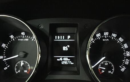 Skoda Yeti I рестайлинг, 2015 год, 1 079 000 рублей, 16 фотография