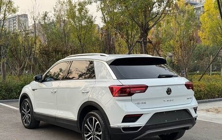 Volkswagen T-Roc I, 2022 год, 1 700 000 рублей, 7 фотография