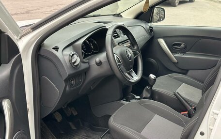Renault Logan II, 2021 год, 1 300 000 рублей, 9 фотография