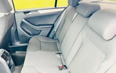 Volkswagen Jetta VI, 2018 год, 1 099 000 рублей, 20 фотография