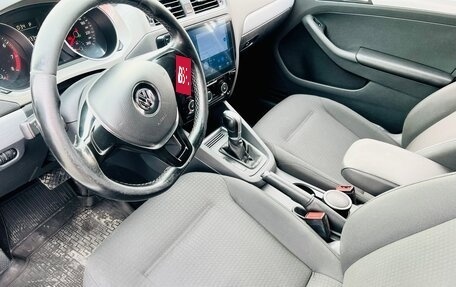 Volkswagen Jetta VI, 2018 год, 1 099 000 рублей, 16 фотография