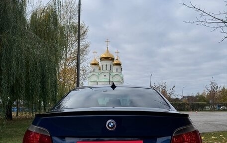 BMW 5 серия, 2004 год, 1 350 000 рублей, 8 фотография