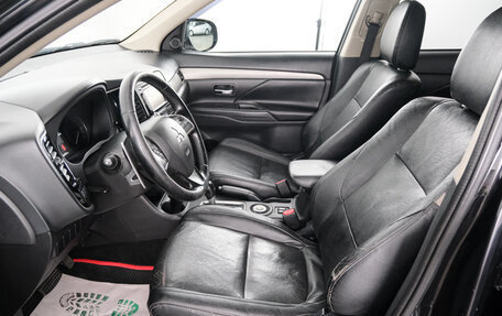 Mitsubishi Outlander III рестайлинг 3, 2012 год, 1 329 000 рублей, 8 фотография