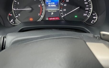 Lexus RX IV рестайлинг, 2019 год, 4 590 000 рублей, 8 фотография