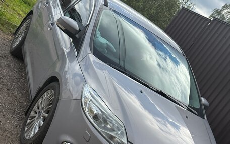 Ford Focus III, 2011 год, 670 000 рублей, 2 фотография