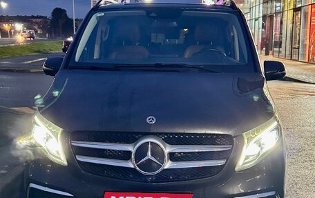 Mercedes-Benz V-Класс, 2021 год, 7 800 000 рублей, 13 фотография