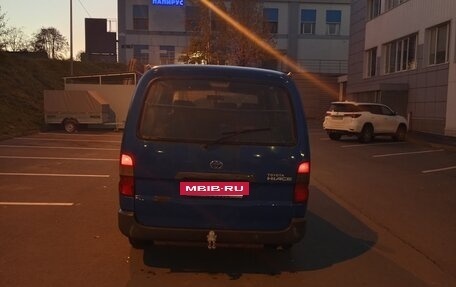 Toyota HiAce H100, 1997 год, 380 000 рублей, 3 фотография