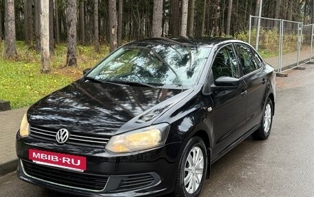 Volkswagen Polo VI (EU Market), 2014 год, 930 000 рублей, 3 фотография