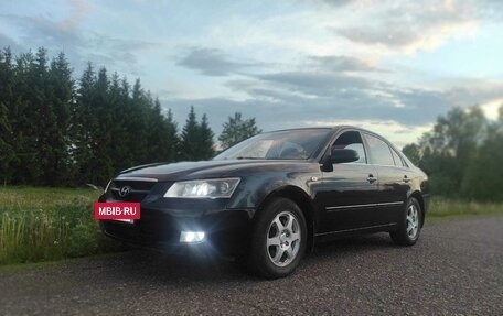 Hyundai Sonata VI, 2007 год, 600 000 рублей, 21 фотография