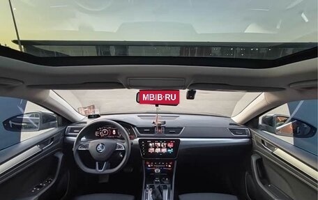 Skoda Superb III рестайлинг, 2021 год, 2 425 000 рублей, 7 фотография