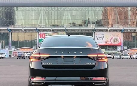 Skoda Superb III рестайлинг, 2021 год, 2 425 000 рублей, 18 фотография