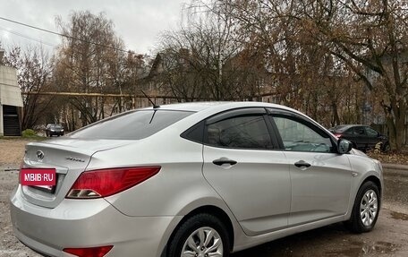 Hyundai Solaris II рестайлинг, 2015 год, 699 999 рублей, 4 фотография