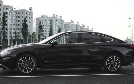 Hyundai Sonata VIII, 2022 год, 2 500 000 рублей, 4 фотография