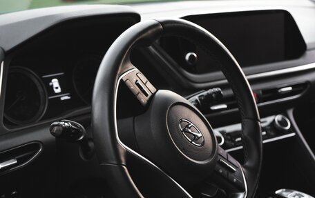 Hyundai Sonata VIII, 2022 год, 2 500 000 рублей, 14 фотография